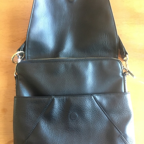 Matt & Nat Black shoulder and crossbody bag - Picture 3 of 5